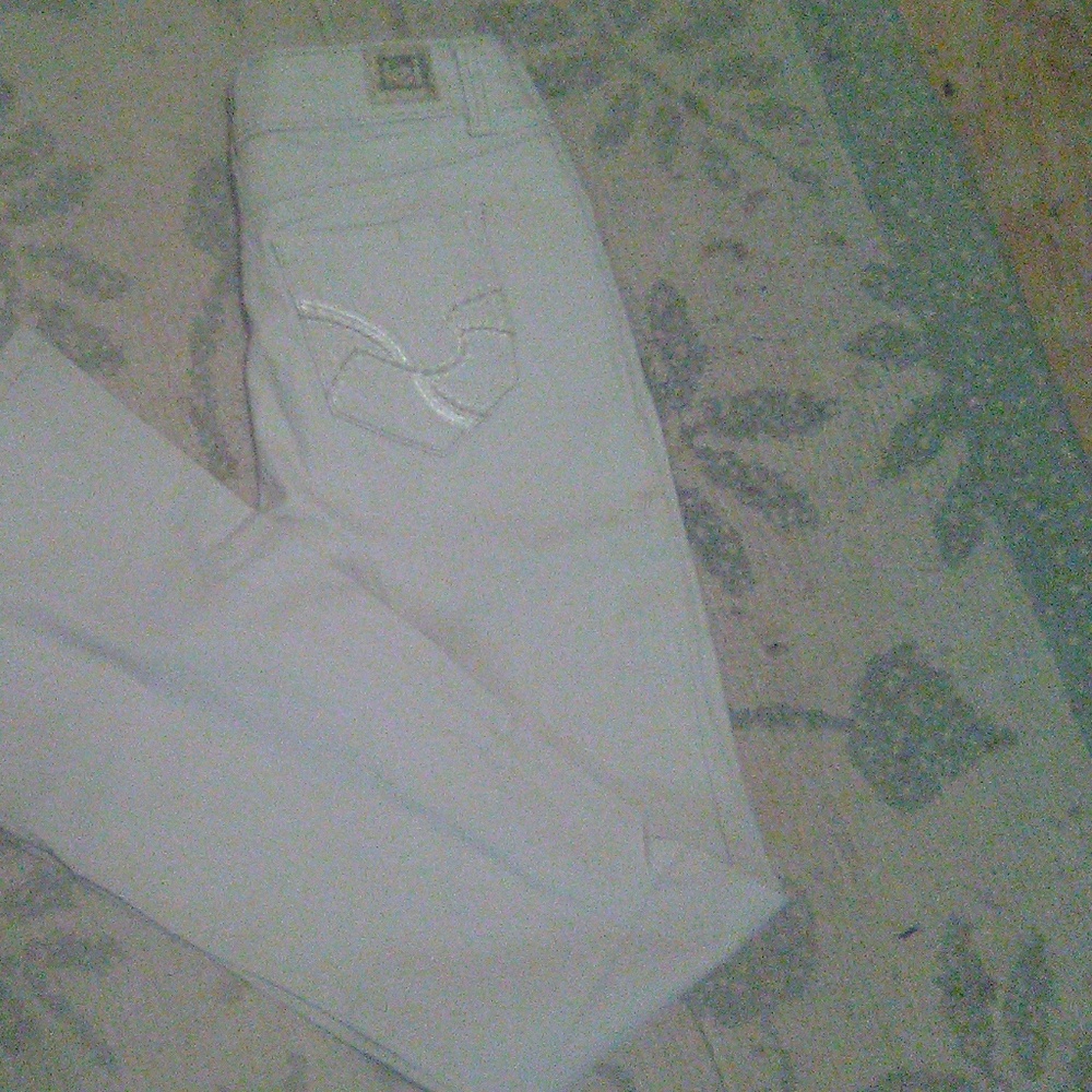 Lei pants